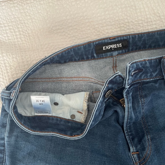 Express hyper stretch slim fit jeans 2 pair 33/32 and 3 pair of 34/32. $20 each. - Picture 6 of 12
